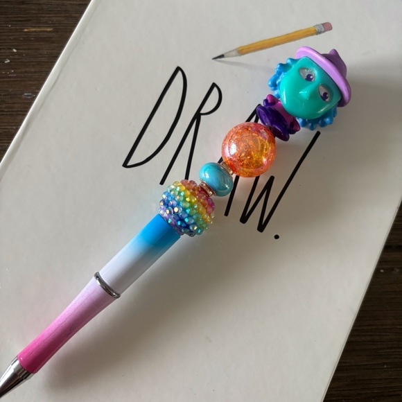 Disney Doorables: Nightmare Before Christmas: Shock handmade beaded pen - Picture 2 of 3